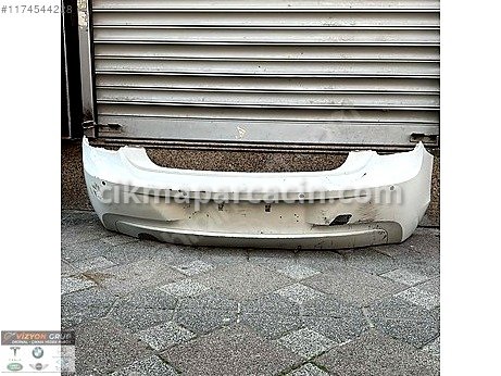 BMW 1 Serisi Arka Tampon çıkma parça
