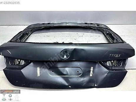 BMW 1 Serisi Bagaj Kapağı çıkma parça - VİZYON GRUP ORJİNAL ÇIKMA YEDEK PARÇA İstanbul