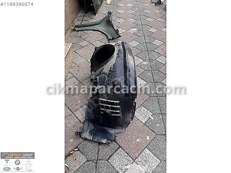 BMW 1 Serisi Davlumbaz çıkma parça