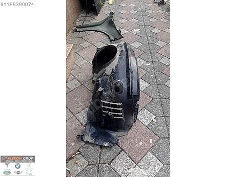 BMW 1 Serisi Davlumbaz çıkma parça