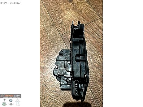 BMW 1 Serisi Kapı (Ön Sol) çıkma parça