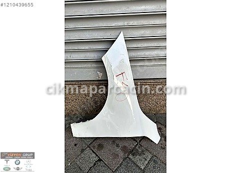BMW 1 Serisi Çamurluk (Ön) çıkma parça