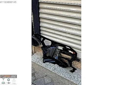 BMW 1 Serisi Sis Farı Çerçevesi çıkma parça - VİZYON GRUP ORJİNAL ÇIKMA YEDEK PARÇA İstanbul