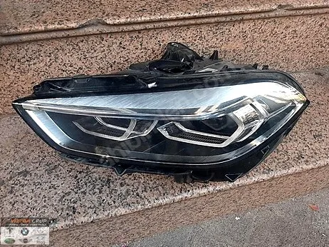 BMW 1 Serisi Sol Ön Far çıkma parça - VİZYON GRUP ORJİNAL ÇIKMA YEDEK PARÇA İstanbul