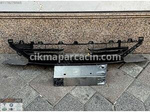 BMW 2 F44 ÖN TAMPON ALT IZGARASI ORJ 7496957 7496955