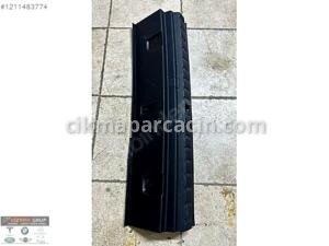 BMW 2 SERİSİ F44 ARKA BAĞAJ KİLİT KAPLAMASI ORJ 51497475720