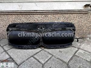 BMW 2 SERİSİ F44 ÖN PANJUR MASKESİ ORJ 9465760