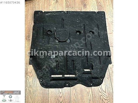 BMW 2 Serisi Alt Muhafaza çıkma parça