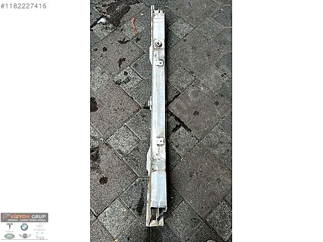 BMW 3 Serisi Tampon Demiri çıkma parça