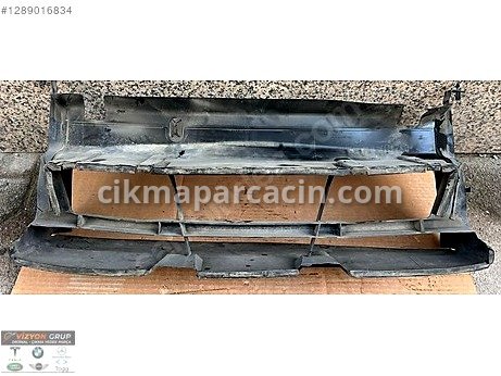 BMW 3 Serisi Alt Maske çıkma parça