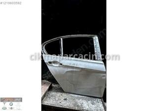 BMW 3 SERİSİ F30 SAĞ ARKA KAPI ORJİNAL