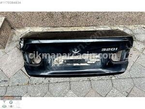 BMW 3 SERİSİ F30 SİYAH BAGAJ KAPAGI ORJ ÇIKMA