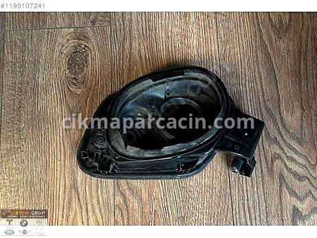 BMW 3 Serisi Depo Kapağı çıkma parça