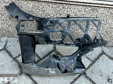 BMW 3 Serisi Bakalit çıkma parça
