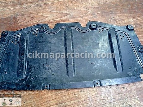 BMW 3 Serisi Alt Muhafaza çıkma parça