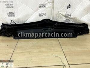 BMW 3 SERİSİ G20 PANEL ÜST PLASİĞİ ORJ 7461970