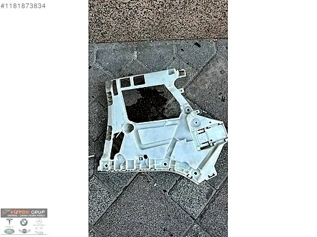 BMW 3 Serisi Tampon Braketi çıkma parça - VİZYON GRUP ORJİNAL ÇIKMA YEDEK PARÇA İstanbul