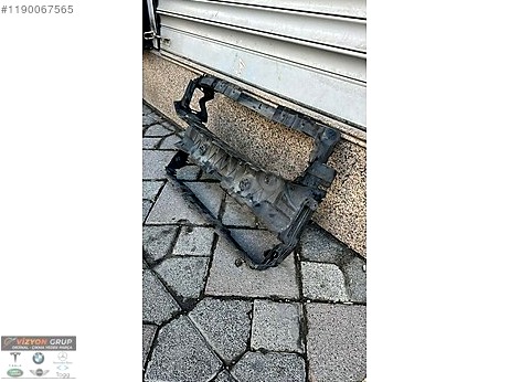 BMW 3 Serisi Radyatör çıkma parça