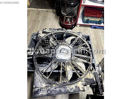 BMW 3 Serisi Fan Paneli çıkma parça