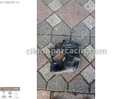 BMW 4 Serisi Tampon Braketi çıkma parça