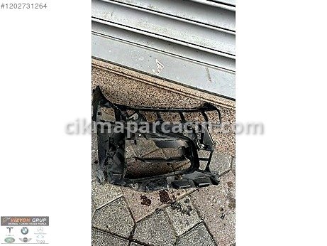 BMW 4 Serisi Tampon Braketi çıkma parça