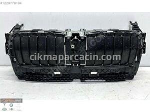 BMW 4 SERİSİ G22 ÖN PANJUR İÇ MASKE ORJİNAL 5A1E914