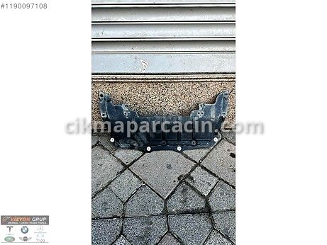 BMW 5 Serisi Alt Muhafaza çıkma parça