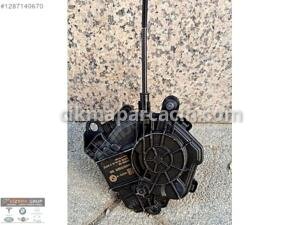 BMW 5 G60 530e X-DRİVE BAGAJ KAPAK KİLİT MEKANİZMASI 5A01510