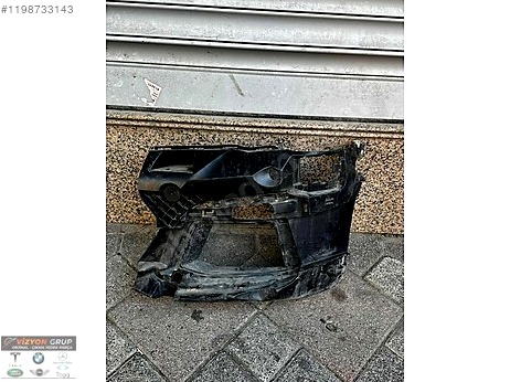 BMW 5 Serisi Tampon Izgara Çıtası çıkma parça