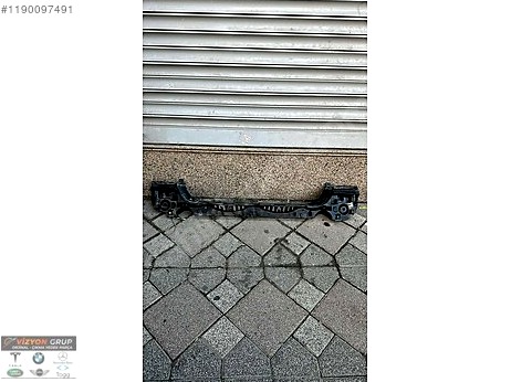 BMW 5 Serisi Arka Tampon çıkma parça