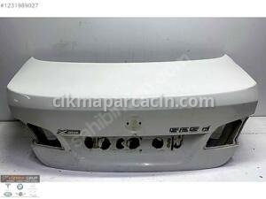 BMW 5 SERİSİ F10 BAGAJ KAPAĞI ORJİNAL ÇIKMA