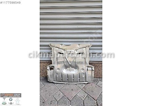 BMW 5 Serisi Alt Muhafaza çıkma parça