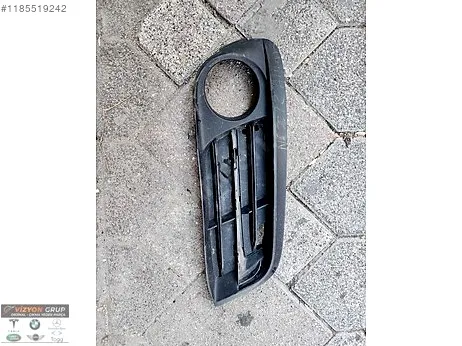 BMW 5 Serisi Sis Farı Çerçevesi 51117342412 çıkma parça