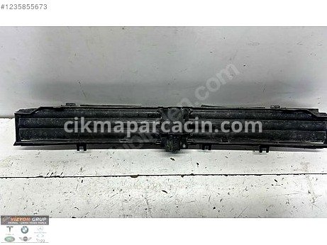 BMW 5 Serisi Alt Hava Kanalı çıkma parça