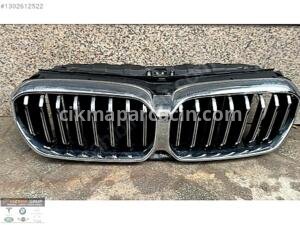 BMW 5 SERİSİ G30 ÖN PANJUR VE MASKESİ ORJİNAL 9498612