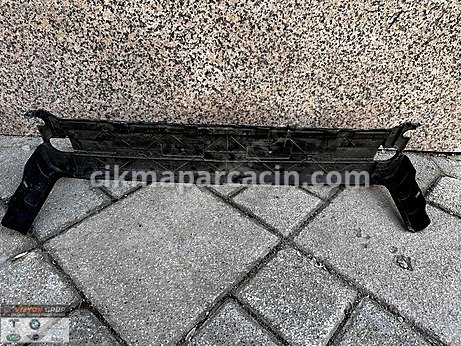 BMW 5 Serisi Radyatör çıkma parça