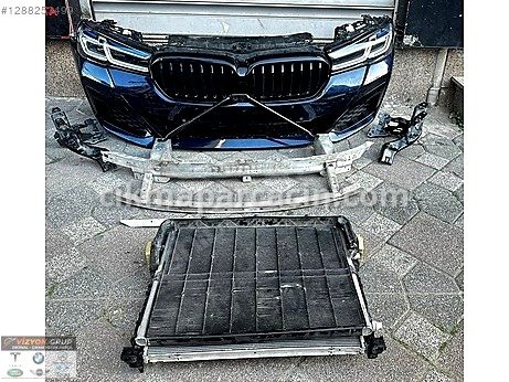 BMW 5 Serisi Sağ Ön Far çıkma parça