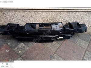 BMW 5 SERİSİ G60 ARKA TAMPON ORTA BREKET ORJİNAL 8084702 (2. Adet)