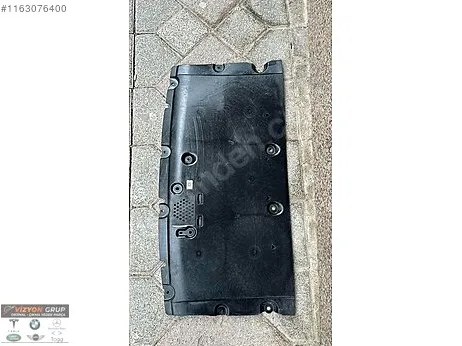 BMW 5 Serisi Motor Kapağı çıkma parça - VİZYON GRUP ORJİNAL ÇIKMA YEDEK PARÇA İstanbul