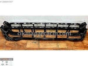 BMW 5 SERİSİ G60 ÖN TAMPON ORTA IZGARA 8084629 ORJ