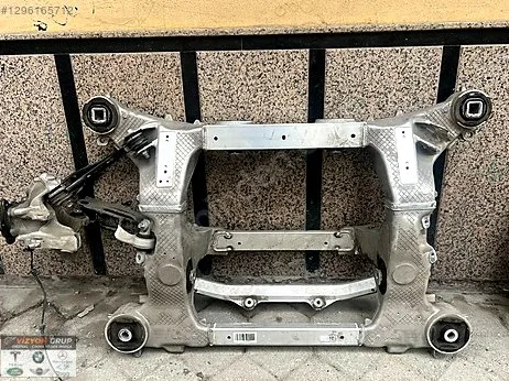 BMW 5 Serisi Travers çıkma parça - VİZYON GRUP ORJİNAL ÇIKMA YEDEK PARÇA İstanbul