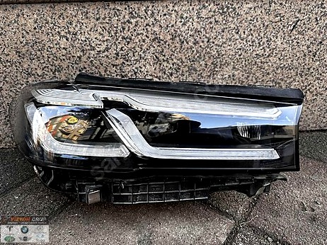 BMW 5 Serisi Sağ Ön Far çıkma parça