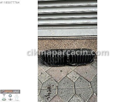 BMW 5 Serisi Panjur çıkma parça
