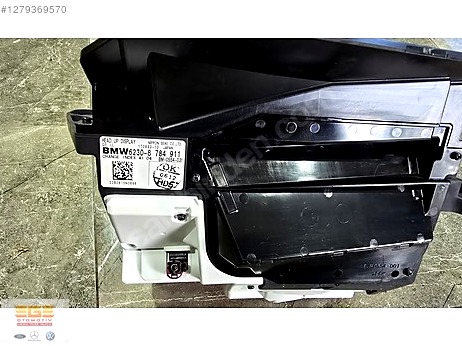 BMW 1 Serisi Arka Yolcu Ekranı çıkma parça