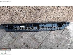 BMW 7 SERISI G70 ARKA TAMPON BRAKETI ORJINAL 5112 9464123