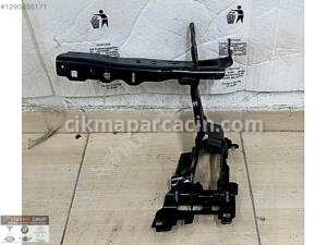 BMW 7 SERİSİ G70 KASA SAĞ FAR ALT AYAĞI 9464028 ORJİNAL ÇIKMA