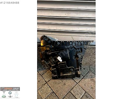 BMW 7 Serisi Tampon Braketi çıkma parça