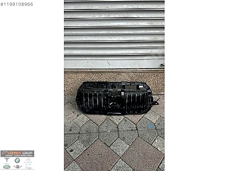BMW 7 Serisi Panjur çıkma parça