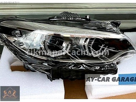 BMW 2 Serisi Sol Ön Far çıkma parça