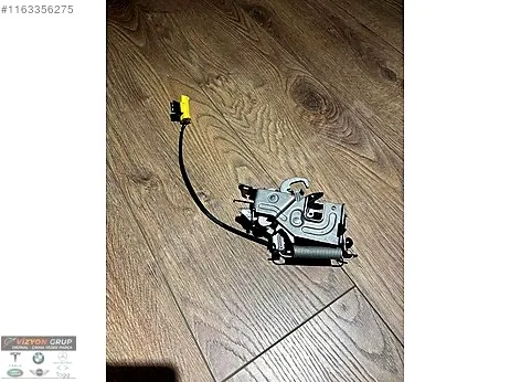 BMW 3 Serisi Kaput Menteşesi çıkma parça - VİZYON GRUP ORJİNAL ÇIKMA YEDEK PARÇA İstanbul